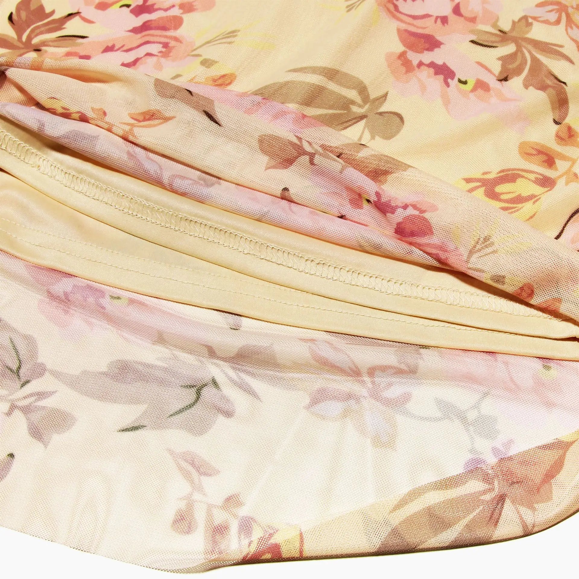 Dress Diana – A Queen’s Afternoon