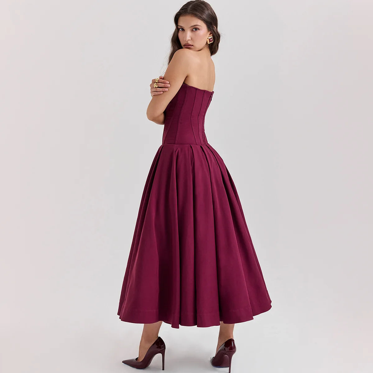 Dress Manuela – A Glance Through Time