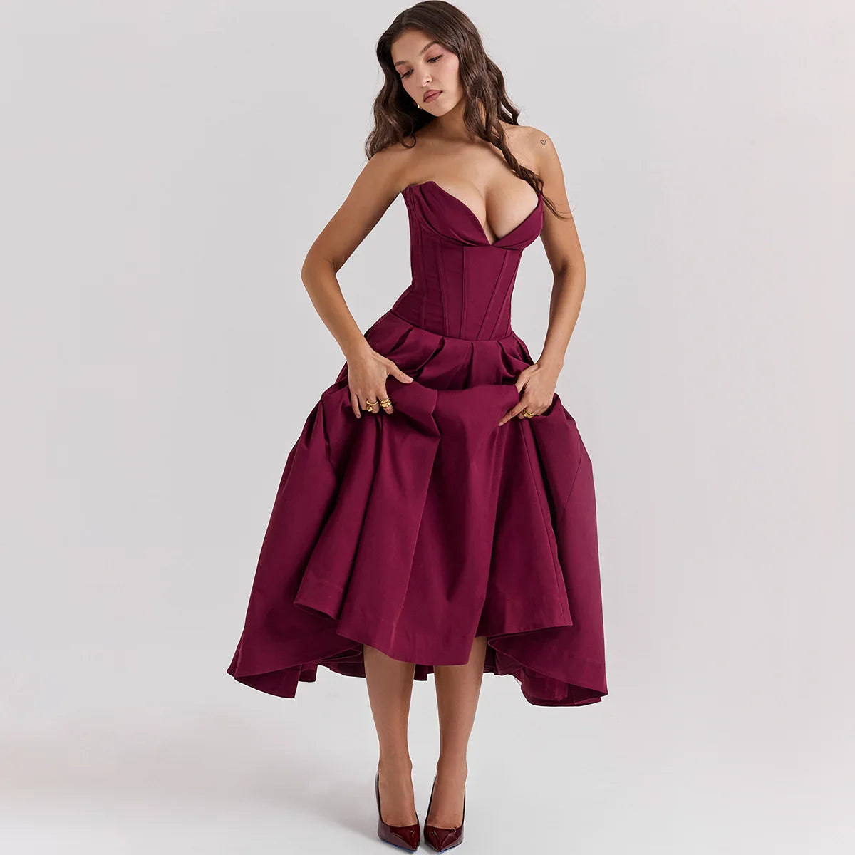 Dress Manuela – A Glance Through Time